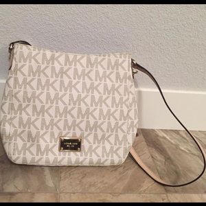 MKs crossbody bag